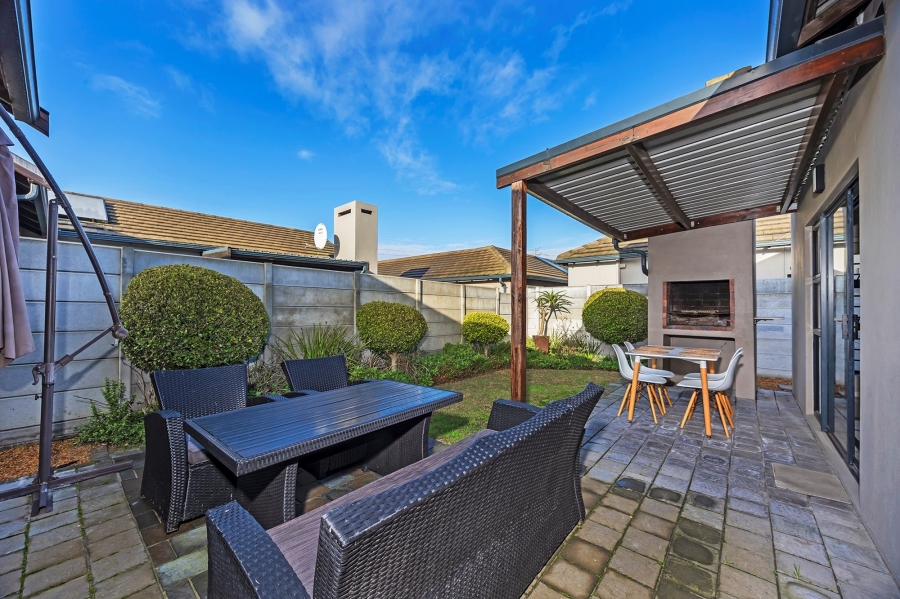 3 Bedroom Property for Sale in Haasendal Western Cape